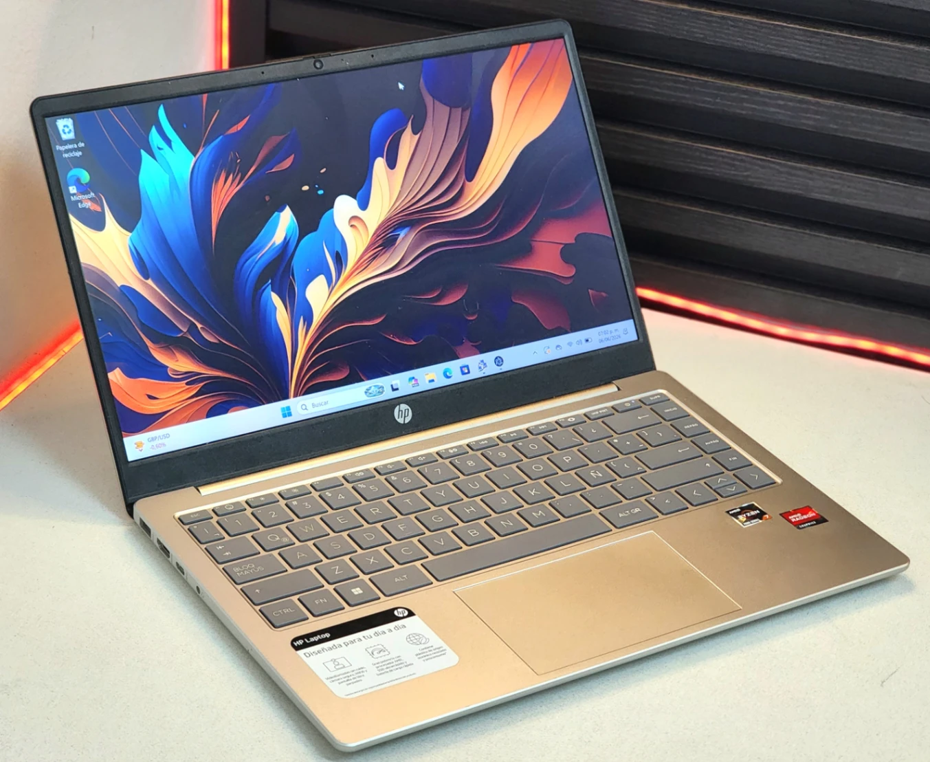 HP 14-em0xxx AMD Ryzen 7 Reacondicionado