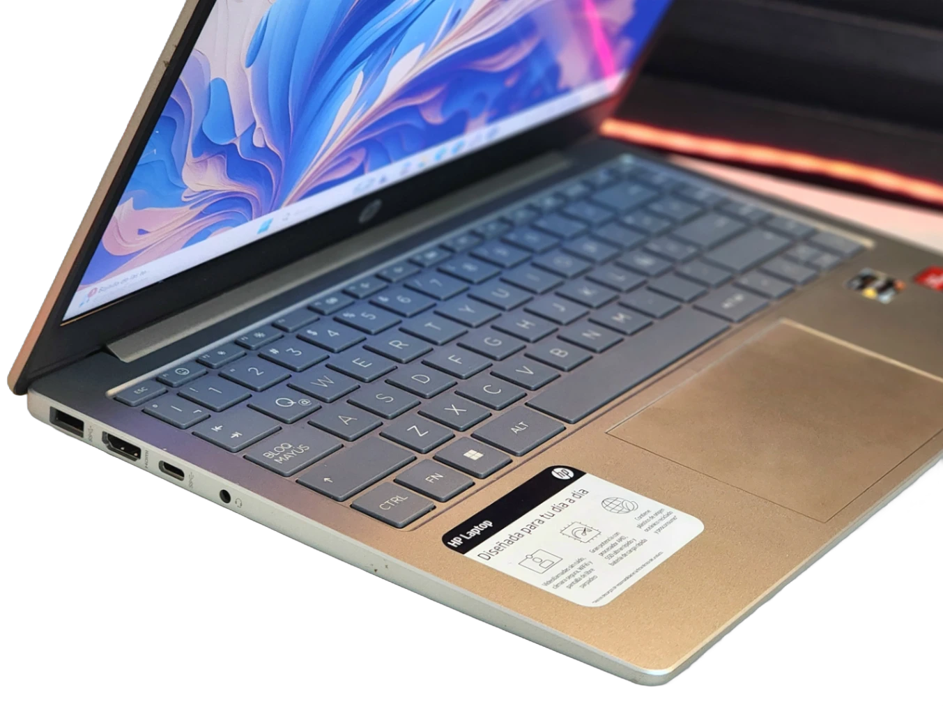HP 14-em0xxx AMD Ryzen 7 Reacondicionado