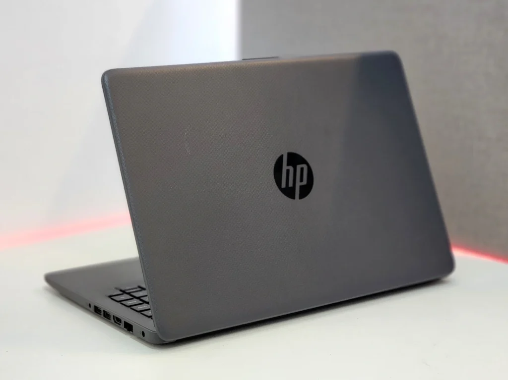 HP 240 G8 Intel Core i3 Reacondicionado