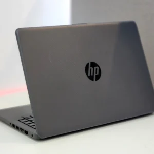 HP 240 G8 Intel Core i3 Reacondicionado Vista 1