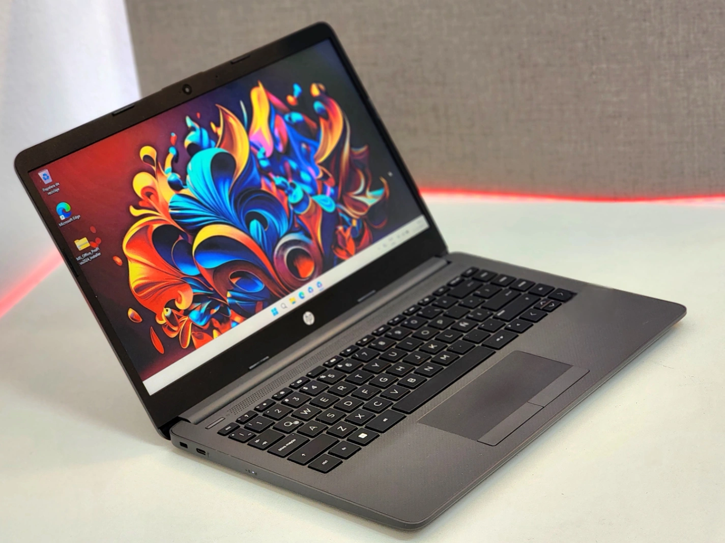 HP 240 G8 Intel Core i3 Reacondicionado